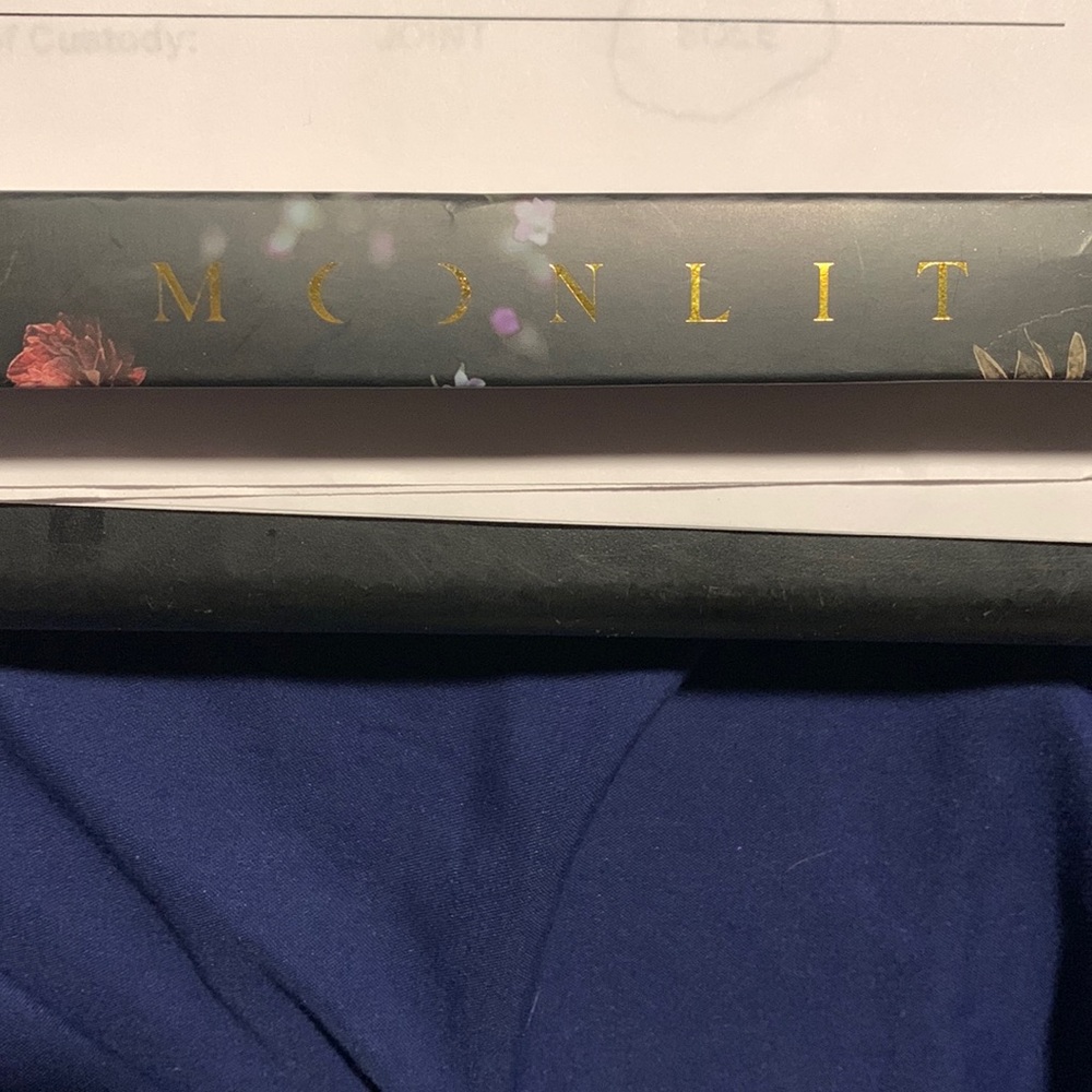 MOONLIT BY MIKAELA
Lune No. 49
Kore 1.0 G